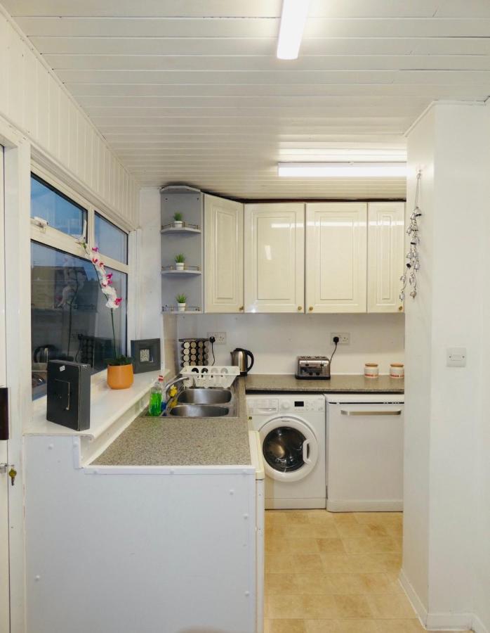 Spacious 3 Bed House With Parking & Good Transport South Norwood Kültér fotó